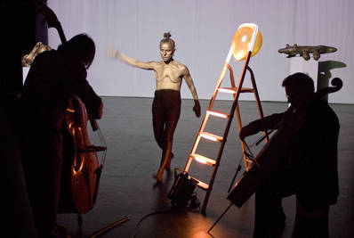 Szoborrá avatom... Szoborrá avatom...