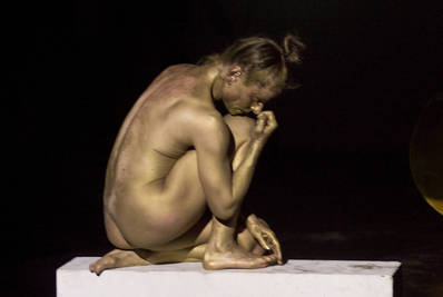 Szoborrá avatom... Szoborrá avatom...